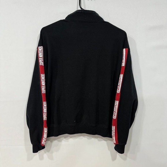 Super Nintendo 1/4 Zip‎ Sweatshirt Men's M Black Red Retro Gamer Pullover - Picture 2 of 5